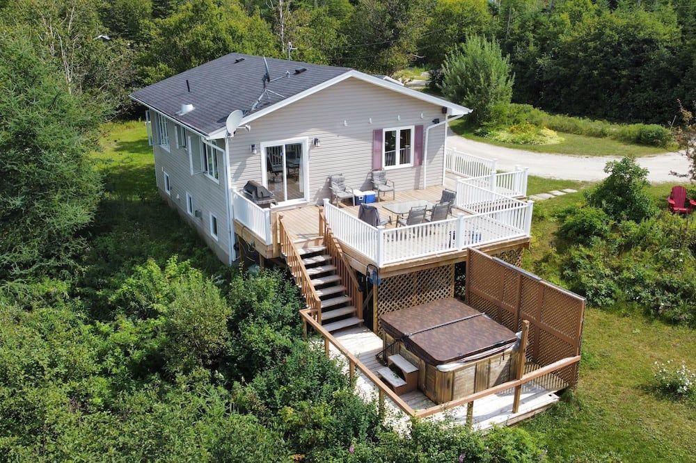!!hot Tub!! - Edge Of Gros Morne Park - Explorers, Family & Snowmobilers Home - Deer Lake - Budova