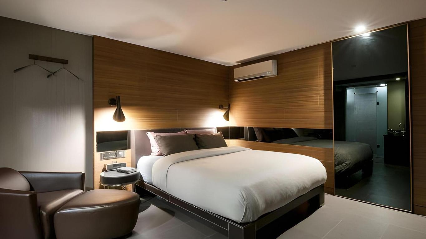 Seocho Nineth Hotel