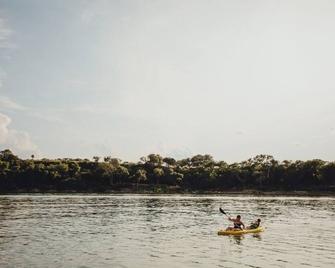 Lakefront Glamping Tent on a Magical Retreat Property - Spicewood - Outdoors view