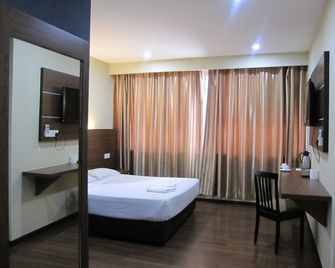 Garden Inn Hotel - George Town - Bedroom