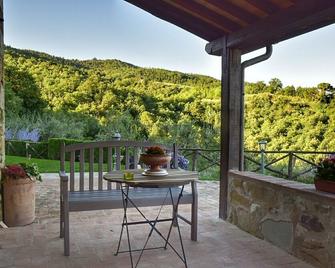 Piccolo Relais Galletto di Marzo Spa e relax solo per due - Paciano - Balcón