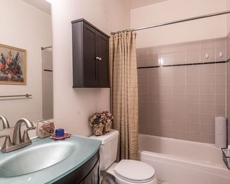 Cozy Home Nearby Most Attractions Seattl - Seattle - Baño