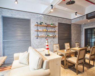 Dada Wooden Horse Hotel (Chongqing Guanyinqiao Metro Station Branch) - Chongqing - Restaurant
