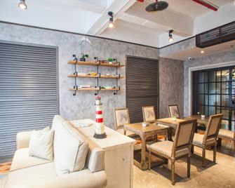 Dada Wooden Horse Hotel (Chongqing Guanyinqiao Metro Station Branch) - צ'ונגקינג - מסעדה