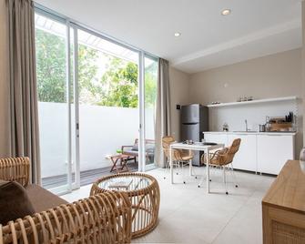 Beach Villa Balian - Selemadeg Barat - Olohuone