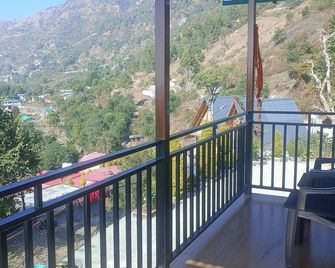brijwasi homestay - Bhimtal - Balcony