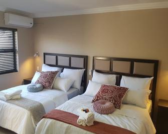The Royal Prime Guest Lodge - Centurion - Bedroom
