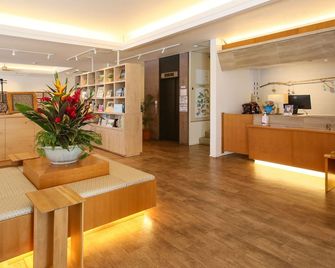 Ishigakijima Hotel Cucule - Ishigaki - Front desk