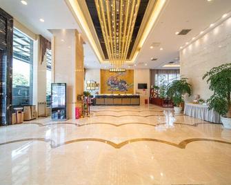 Kaili Zongheng Grand Hotel (Wanbo Civic Plaza) - Qiandongnan - Lobby