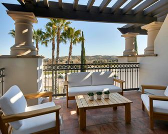 Bellasera Hotel & Suites Paso Robles, Tapestry by Hilton - Paso Robles - Balcone