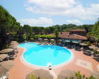 Park Residence Il Gabbiano - Moniga del Garda - Piscina