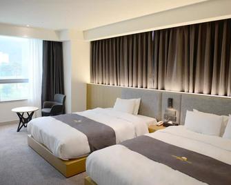 Interburgo Hotel Wonju - Wonju - Bedroom