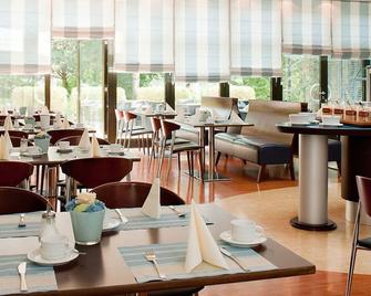 Achat Hotel Regensburg Im Park - Ρέγκενσμπουργκ - Εστιατόριο