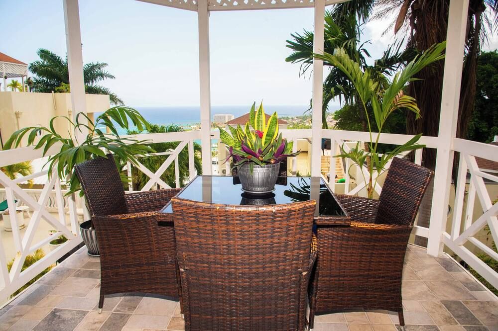 Hilltop Panoramic Seascape - Ocho Rios - Balcony