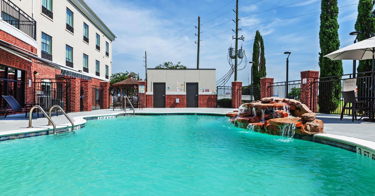 Holiday Inn Express Hotel & Suites Sealy from 98. Sealy Hotel Deals