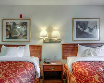 Intown Suites Extended Stay Decatur Al - Decatur - Bedroom