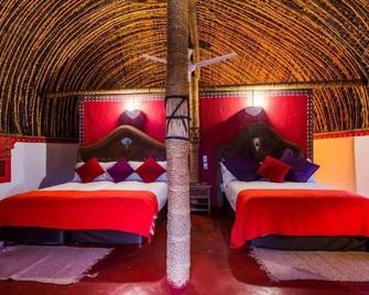 aha Shakaland Hotel & Zulu Cultural Village - Eshowe - Slaapkamer