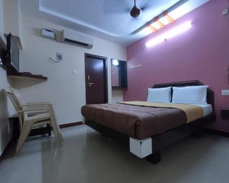 Hotel Dkr Residency - Tirupati - Schlafzimmer