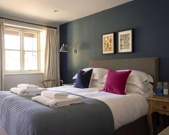 The Stump - Cirencester - Bedroom
