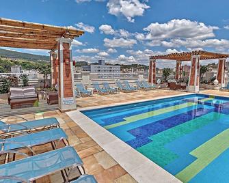 Hotel Firenze - Serra Negra - Piscina
