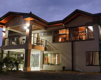 Ceiba Hostel - La Fortuna - Edificio