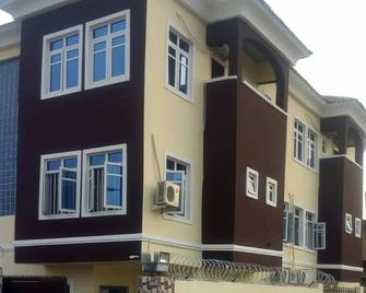 Fara Hotel & Suite - Ijoko - Edificio