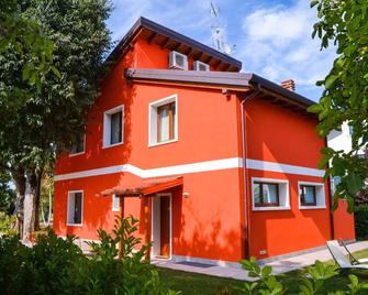 Agriturismo Ca' La Pergola - Verona - Building