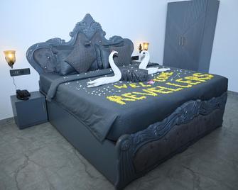 Revellers Resort - Gokarna - Bedroom
