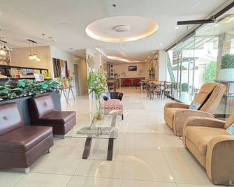 Hotel de Alexa - Maramag - Lobby