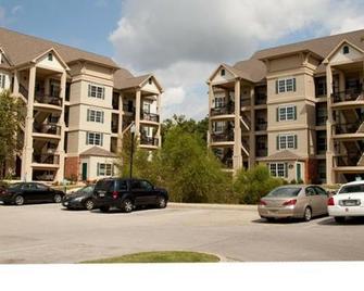 French Quarter Resort - ברנסון - בניין