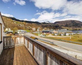 Hardanger Guesthouse - Ulvik - Balkón