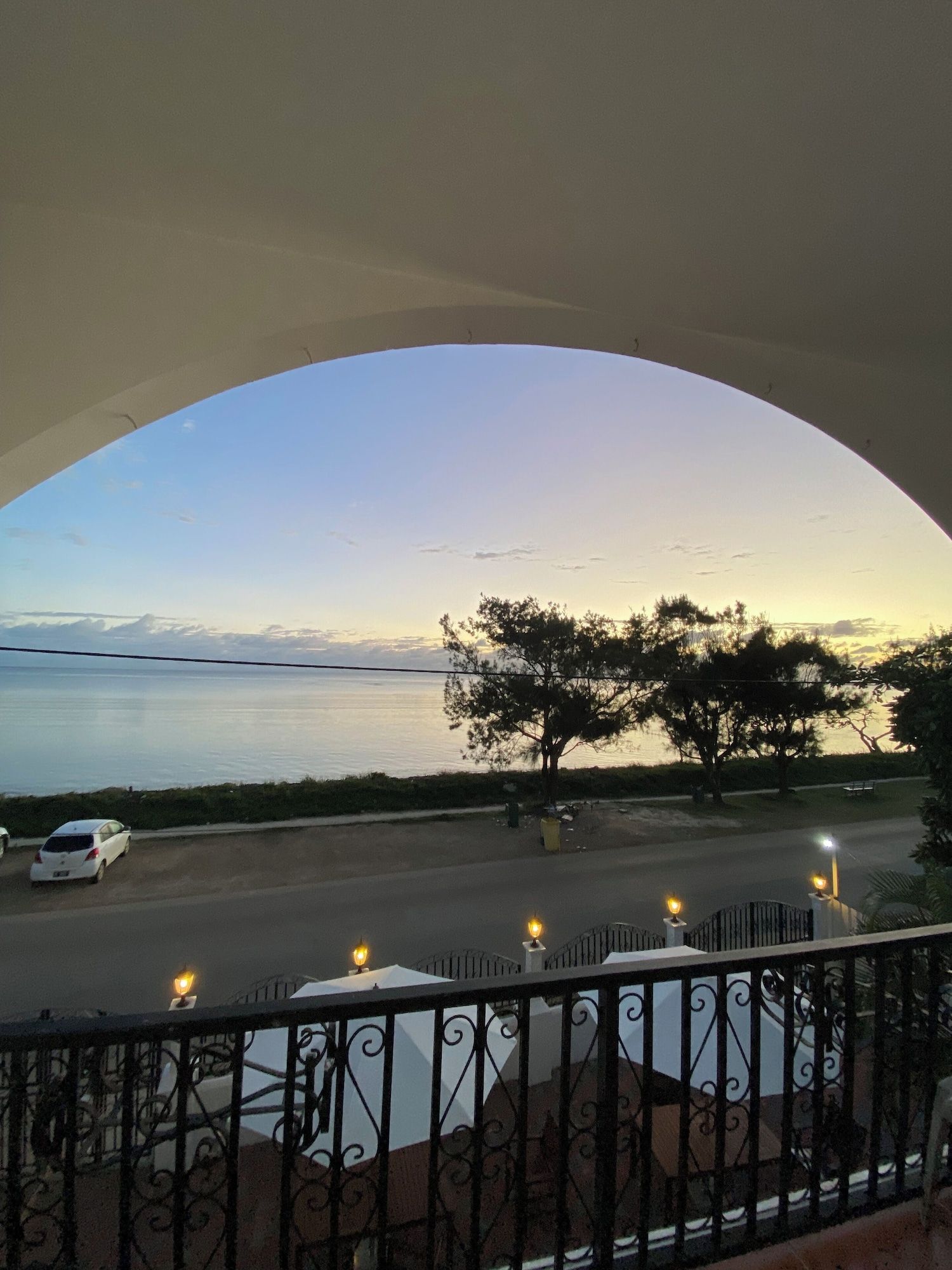 فندق ليتل إيتالي - نوكوالوفا - شرفة