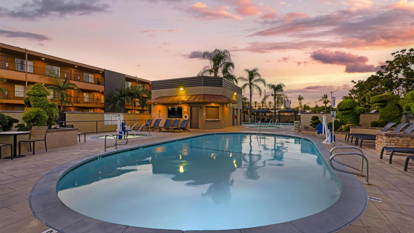 Best Western Plus Stovall's Inn