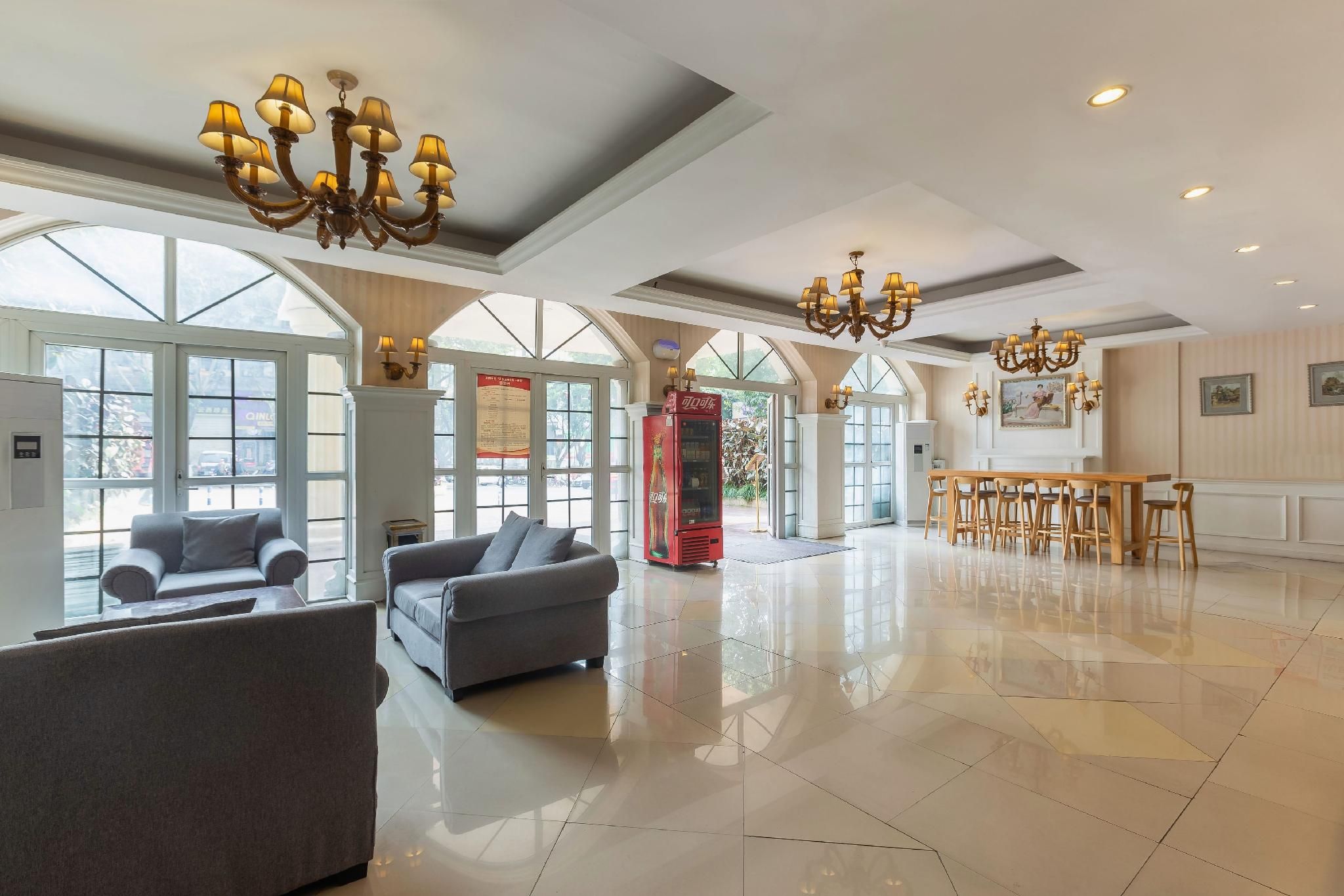 Oak Forest Hotel (Nanping Roman holiday World) - צ'ונגקינג - לובי