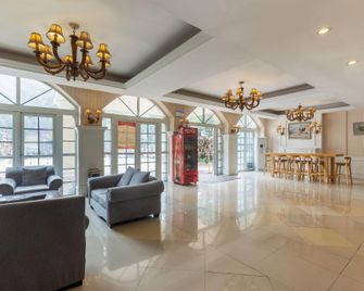 Oak Forest Hotel (Nanping Roman holiday World) - Tsjoengking - Lobby