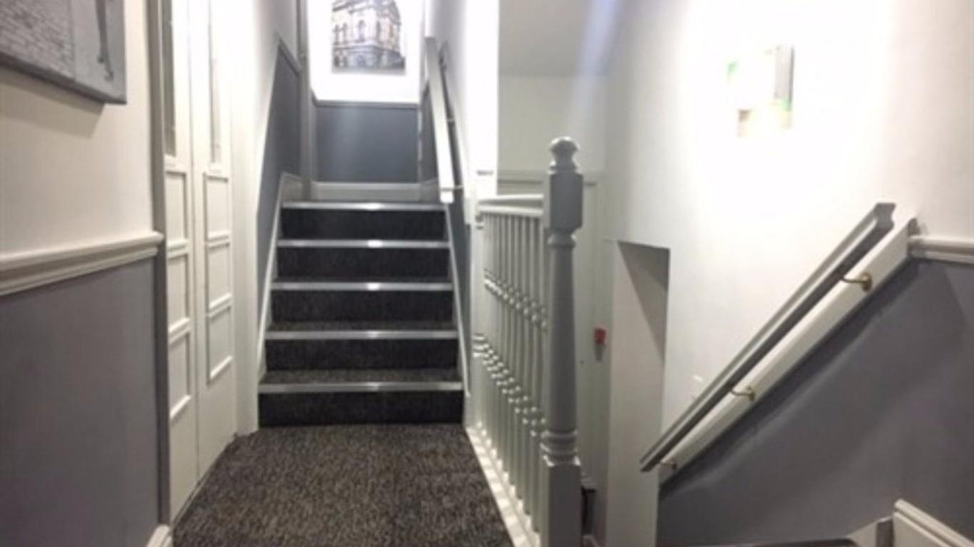 The Huddersfield Hotel