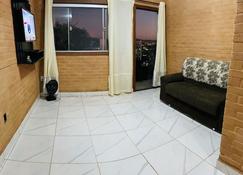 GV Apartamentos- 2qt-grande com vista-grupos ou empresas - Governador Valadares - Living room