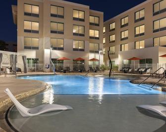 Holiday Inn Express Cape Canaveral - Cape Canaveral - Zwembad
