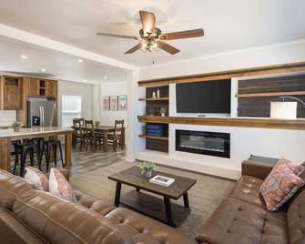 The Destination: Window To The La Sals - La Sal - Living room