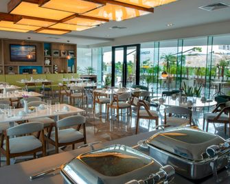 Holiday Inn & Suites Merida La Isla By IHG - Mérida - Restaurant