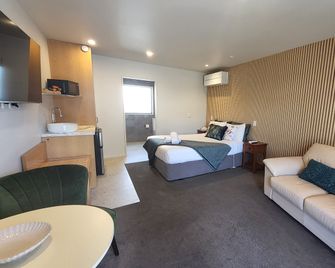 Alpine Lodge Motel - Hanmer Springs - Living room