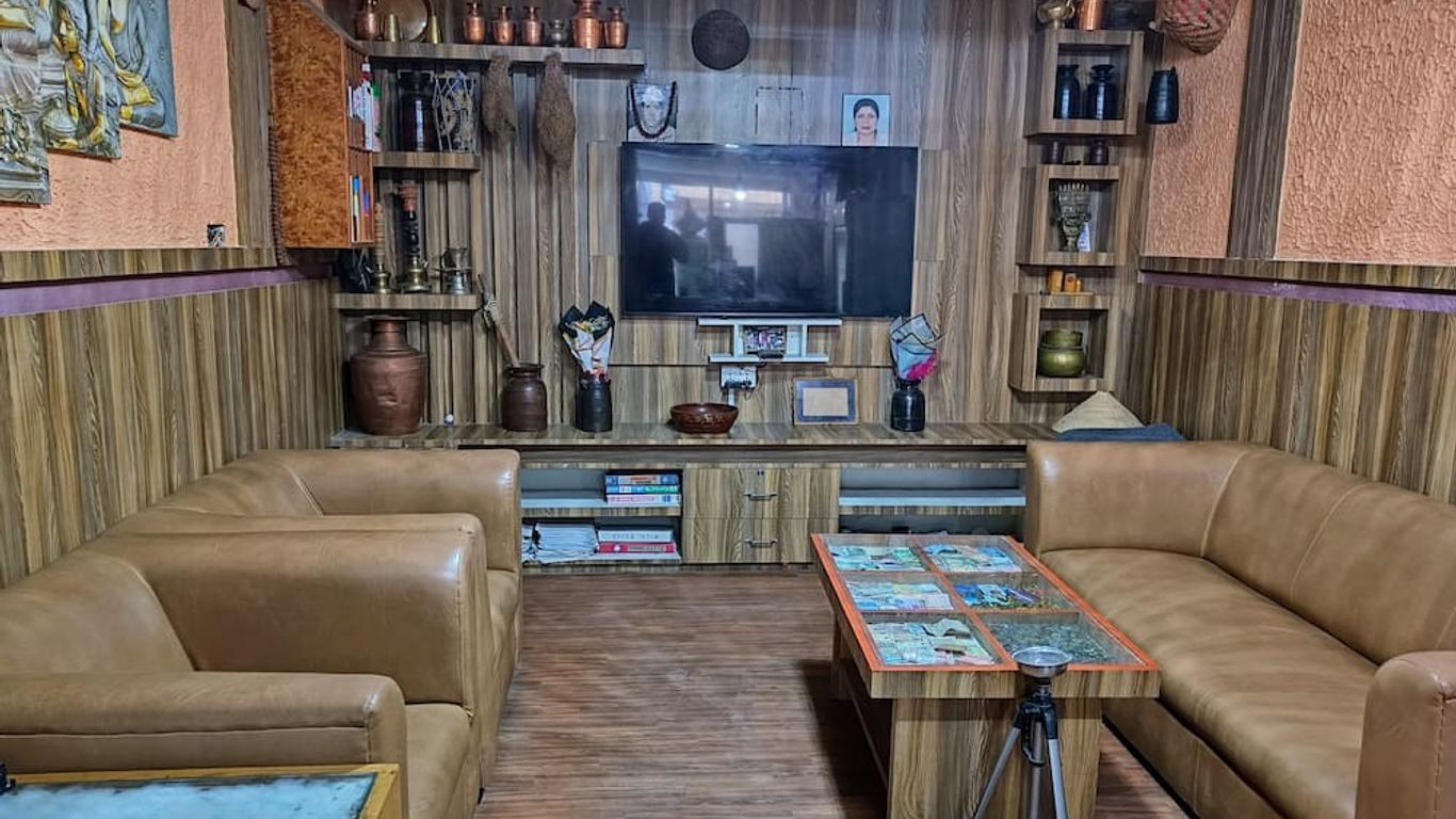 Sara's Backpackers Hotel