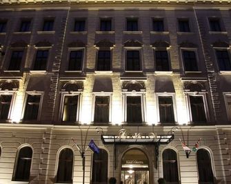 Hotel Bristol Budapest - Budapest - Edificio