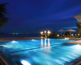 Chez Carole Beach Resort & Spa - Phu Quoc - בריכה