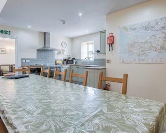 The Chaffhouse - 4 Bedroom - Llangenith - Llangennith - Dining room