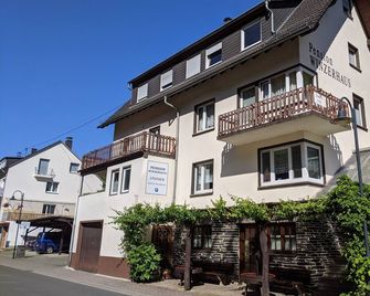 Hotel Pension Winzerhaus - Bacharach - Gebouw