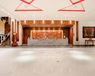 Hotel Niagara Parapat - Parapat - Lobby