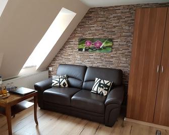 Hotel Garni Fuhrhop - Bad Karlshafen - Wohnzimmer