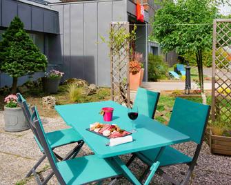 ibis Nemours - Nemours - Patio