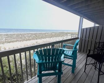 Room #214 Mini Efficiency 2 Double Beds Pets Yes - Topsail Beach - Balcón